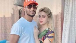 الفنان المصري محمد رمضان وزوجته