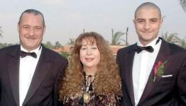 سمية الألفي مع عائلتها