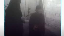 شاهد.. سيدة يمنية تشعل النار في ثوبها والسبب زوجها