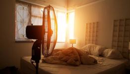 3 حيل ذكية هتساعد على النوم العميق في ليالي الصيف الساخنة.. جربها الآن