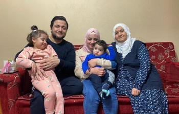 فاروق أسن مع عائلته