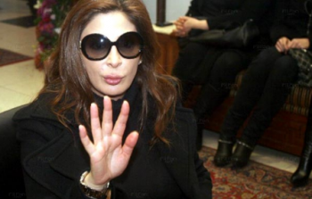 الفنانة إليسا