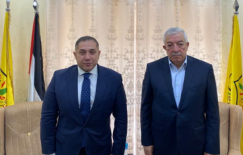 محمود العالول مع السفير المصري في فلسطين طارق طايل