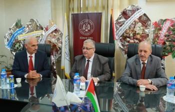هيئة الاذاعة والتلفزيون يهنئ رئيس جامعة الازهر بغزة