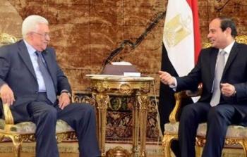 الرئيس الفلسطيني محمود عباس ونظيره المصري عبد الفتاح السيسي