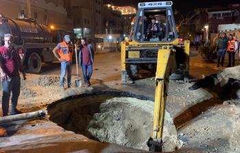 انفجار شبكة الصرف الصحي بشارع الرشيد