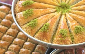 البقلاوة بالعجينة الجاهزة