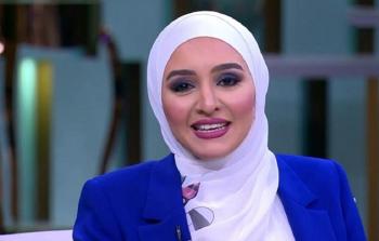 الفنانة هلا رشدي