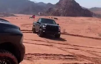 فيديو جنسي فاضح لسياح