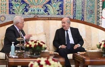 الرئيس الفلسطيني محمود عباس ونظيره الجزائري عبد المجيد تبون