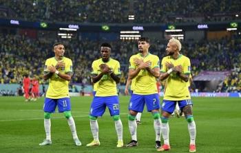 رقصة لاعبي البرازيل