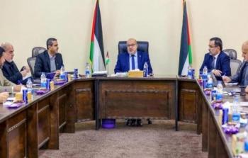 جانب من اجتماع  لجنة متابعة العمل الحكومي في غزة