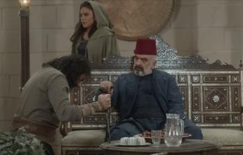 تقبيل باسم ياخور لسلوم حداد