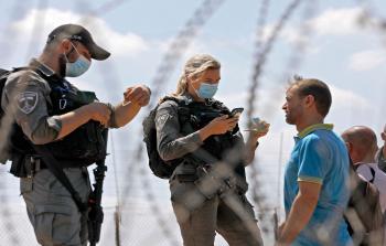 عمال فلسطينيون