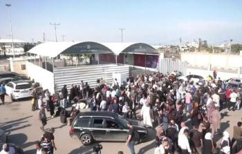 شاحنات المساعدات إلى غزة تنتظر عند معبر رفح