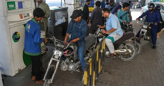 يتم تهريب النفط الإيراني إلى باكستان_أرشيف