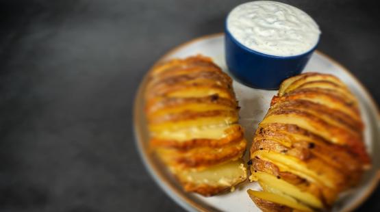 بطاطا مشوية بصوص الفلفل