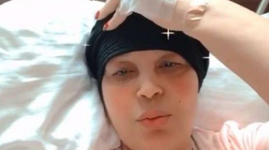 الفنانة فيفي عبده