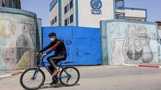 طلاب الاونروا