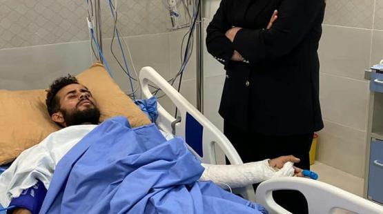 الوزيرة حمد خلال تفقد الجرحى