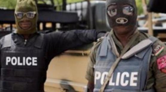 متشددون يستقلون دراجة نارية ويقتلون 12 شخصًا في نيجيريا
