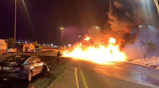 حريق ناقلة بترول