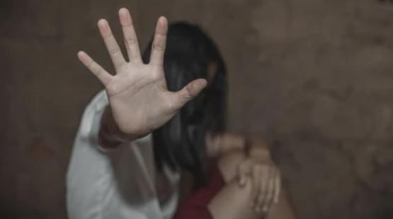 اغتصاب فتاة