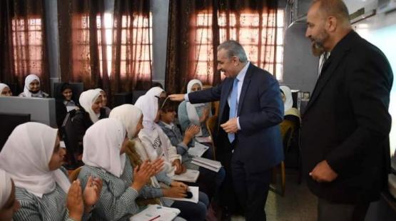 خلال الزيارة