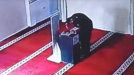 لص سرق أموال التبرعات