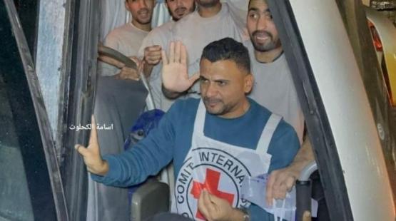 الافراج عن أسرى
