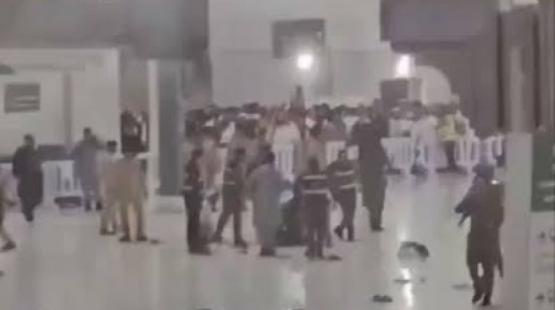 "محاولة تفجير الكعبة".. حقيقة فيديو "الانتحاري" في الحرم المكي (شاهد)