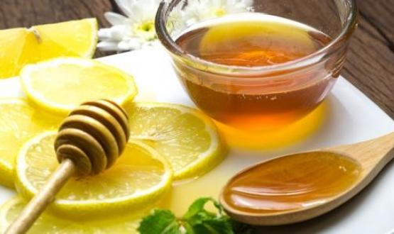 ماسك الليمون والعسل لتفتيح البشرة