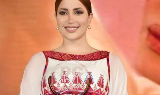 نسرين طافش تتألق بثوب فلسطيني