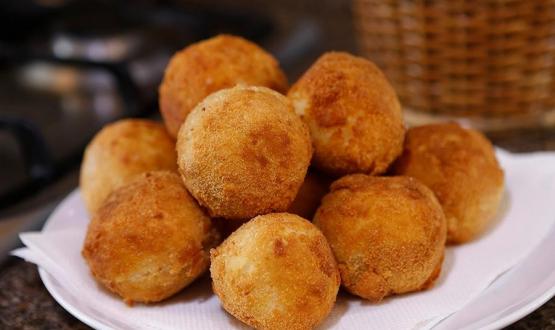 كرات البطاطس بالجبنة