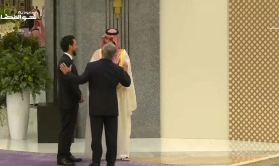 لقطة تجمع ولي عهد الأردن مع محمد بن سلمان
