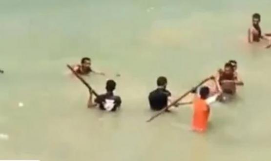 مشاجرة في البحر