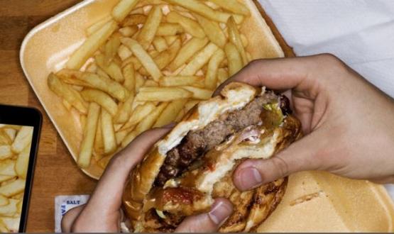 أضرار الوجبات السريعة