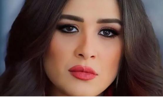 ياسمين عبد العزيز