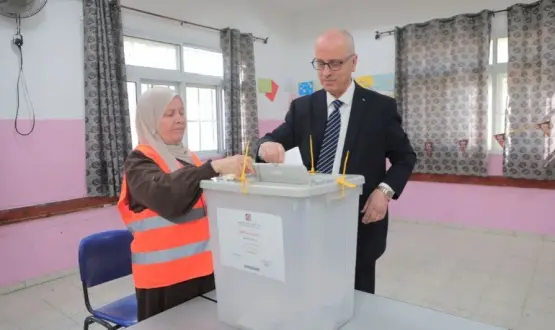 رئيس لجنة الانتخابات المركزية رامي الحمدالله