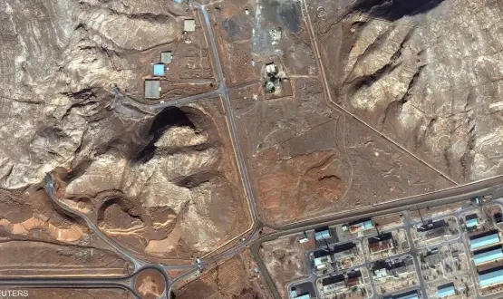 مداخل أنفاق غير مدفونة في مجمع أصفهان النووي