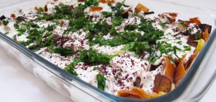 سلطة فتة الباذنجان