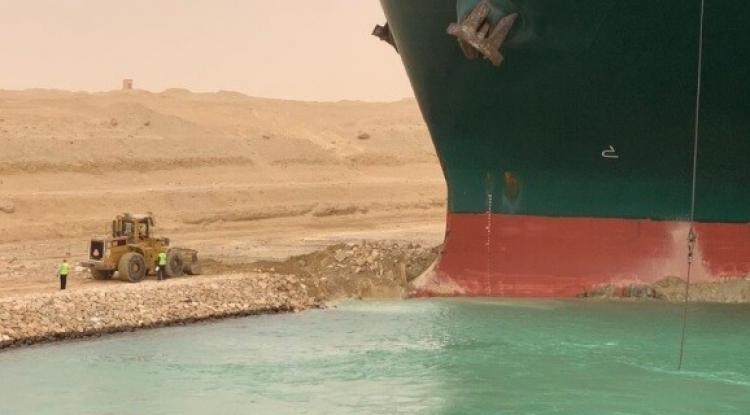 السفينة الجانحة