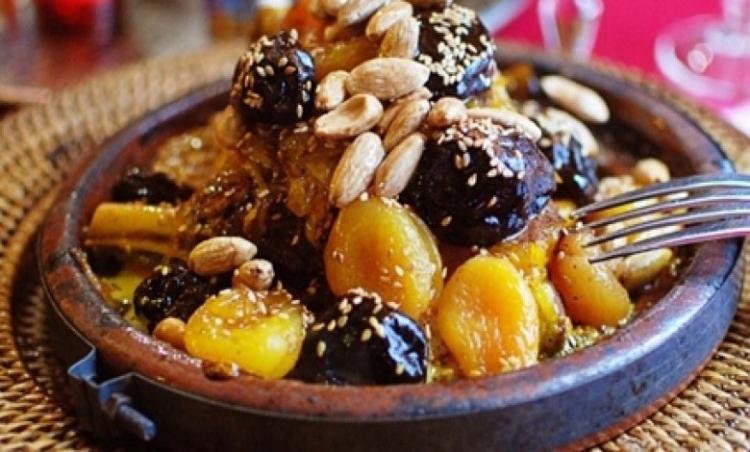 طاجن اللحم بالبرقوق