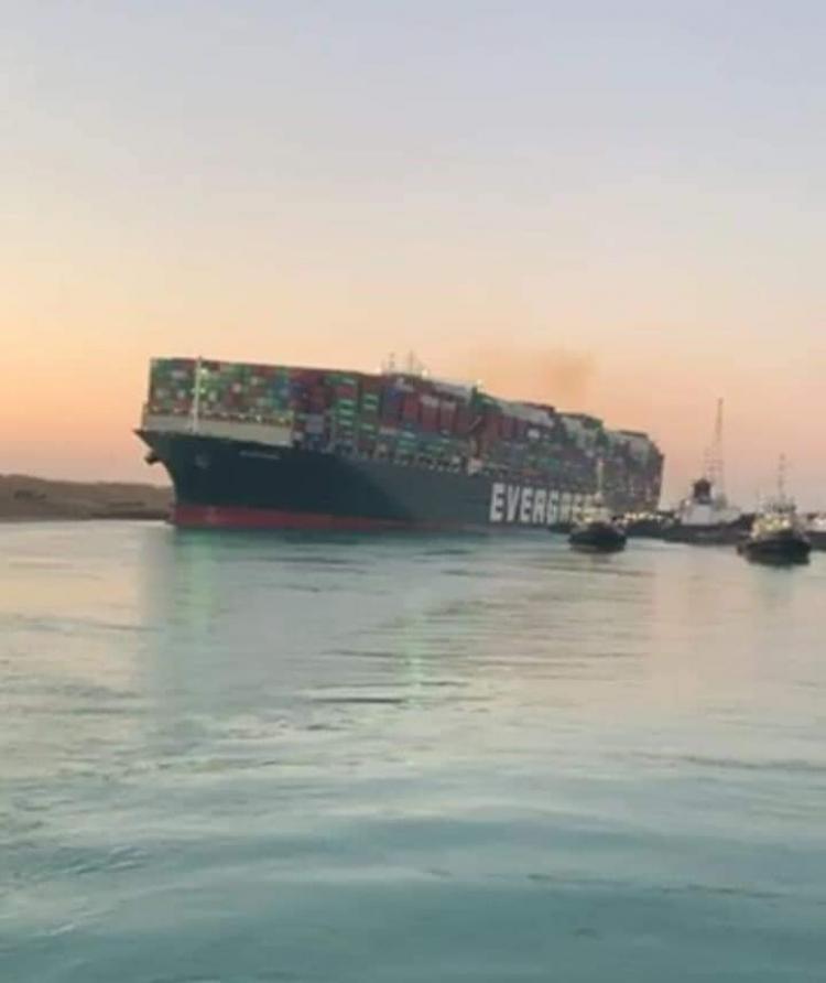 سفينة ايفر جيفين بعد تعويمها في قناة السويس