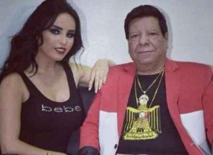 شعبان عبد الرحيم والراقصة منار اللبنانية