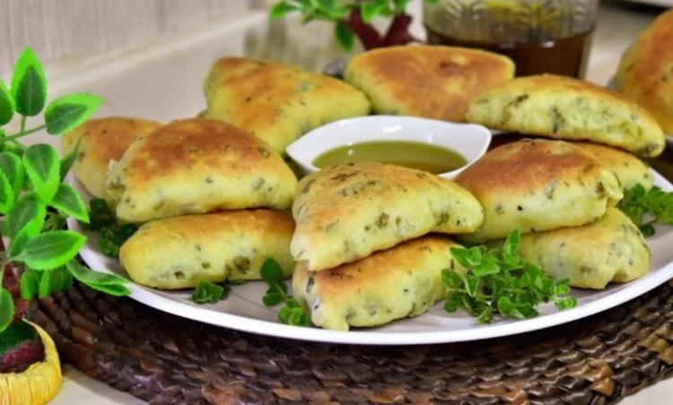 فطاير زعتر وجبن