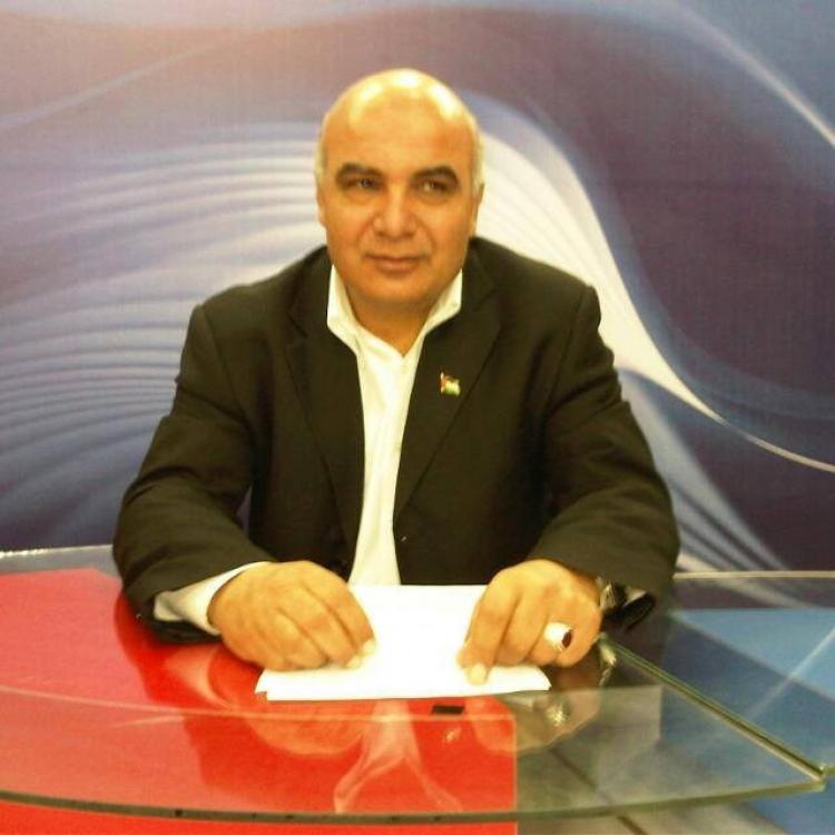 الكاتب هاني العقاد