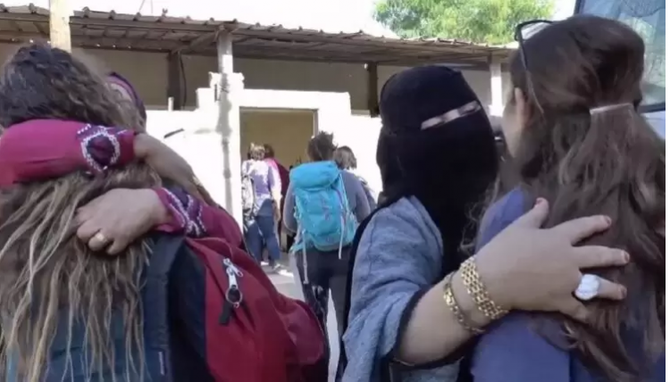 جانب من الفيديو