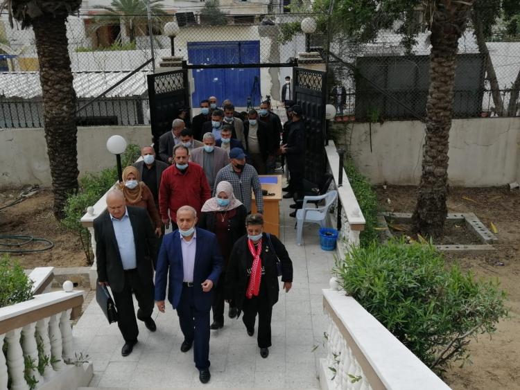 الوفد يتوجه لمقر لجنة الانتخابات