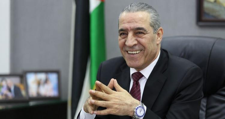عضو اللجنة المركزية لحركة "فتح" الوزير حسين الشيخ
